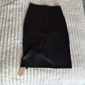 Black Shapewear long leather skirt - XL